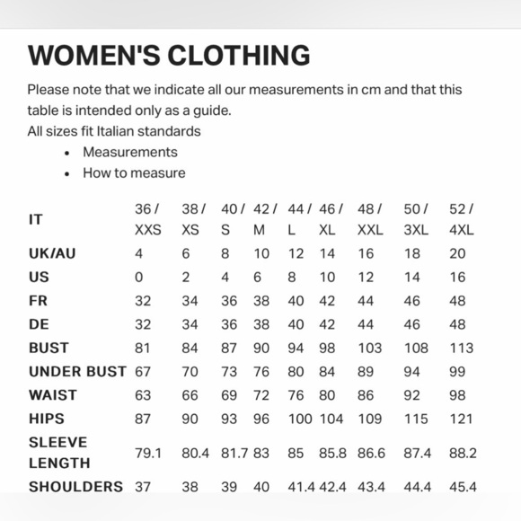 Versace Medusa cocktail mini dress in pink
FW2023 NWT - Picture 16 of 16